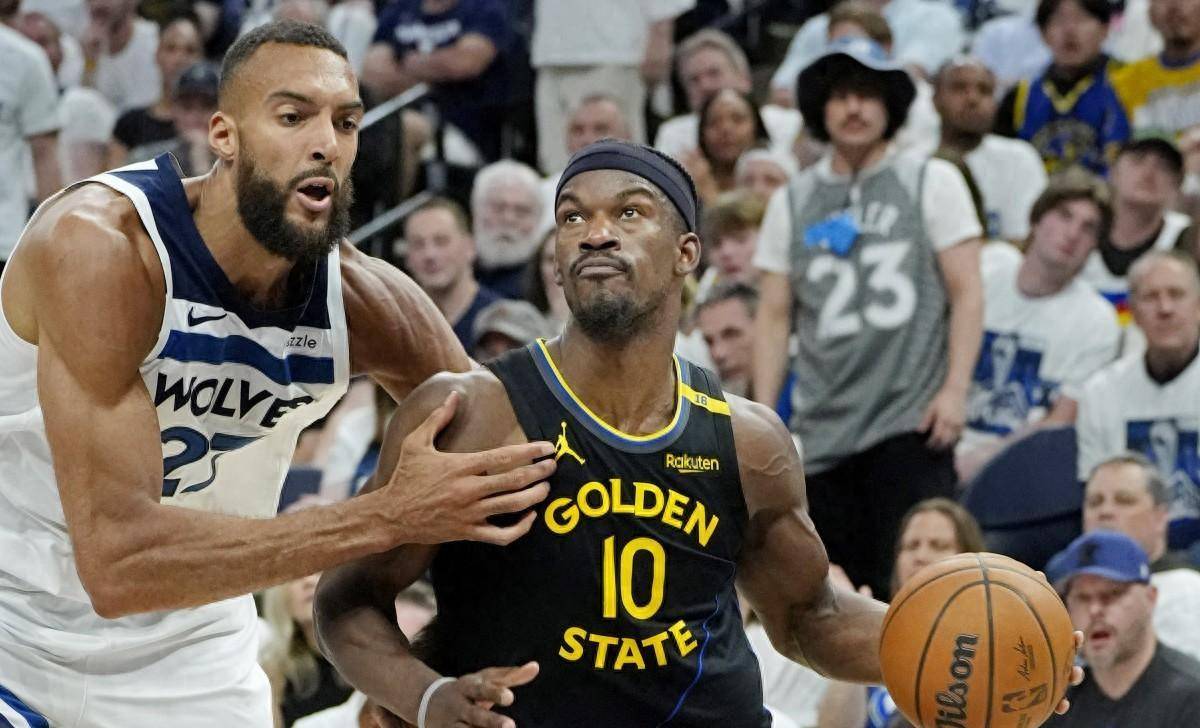 关于森林狼队士气低迷，急需换帅重振军心的信息